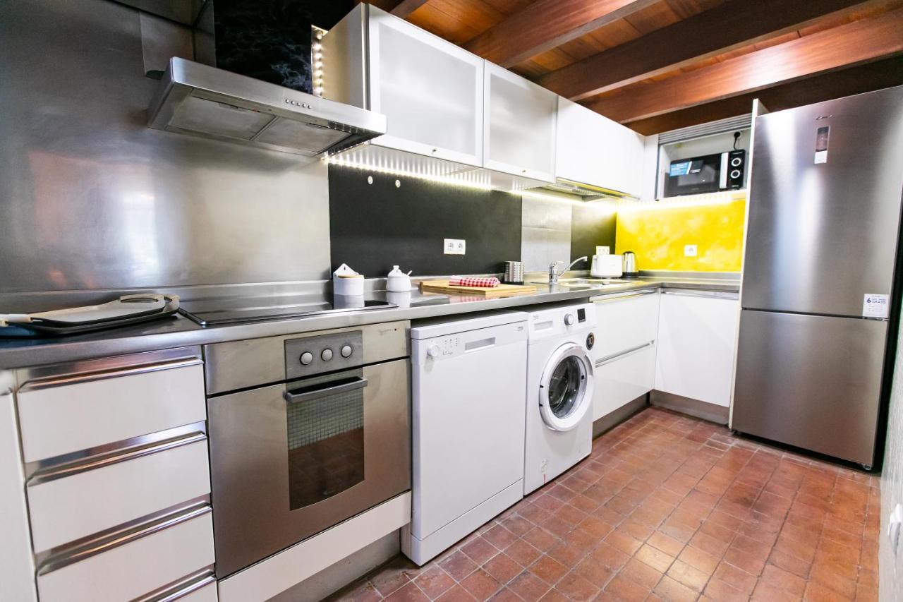 Apartamento 3 Dormitorios En Calle San Vicente. Siviglia Esterno foto