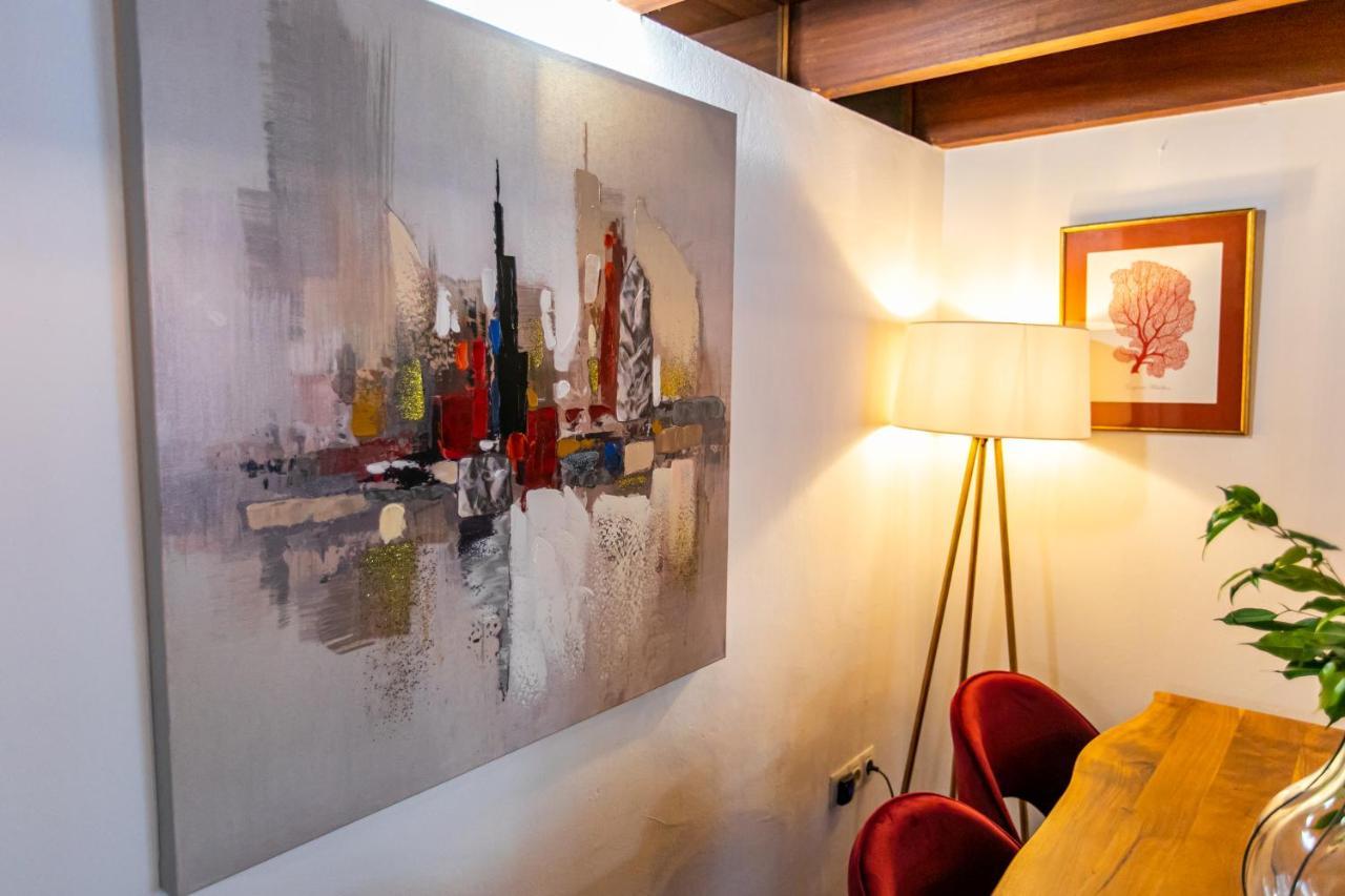 Apartamento 3 Dormitorios En Calle San Vicente. Siviglia Esterno foto