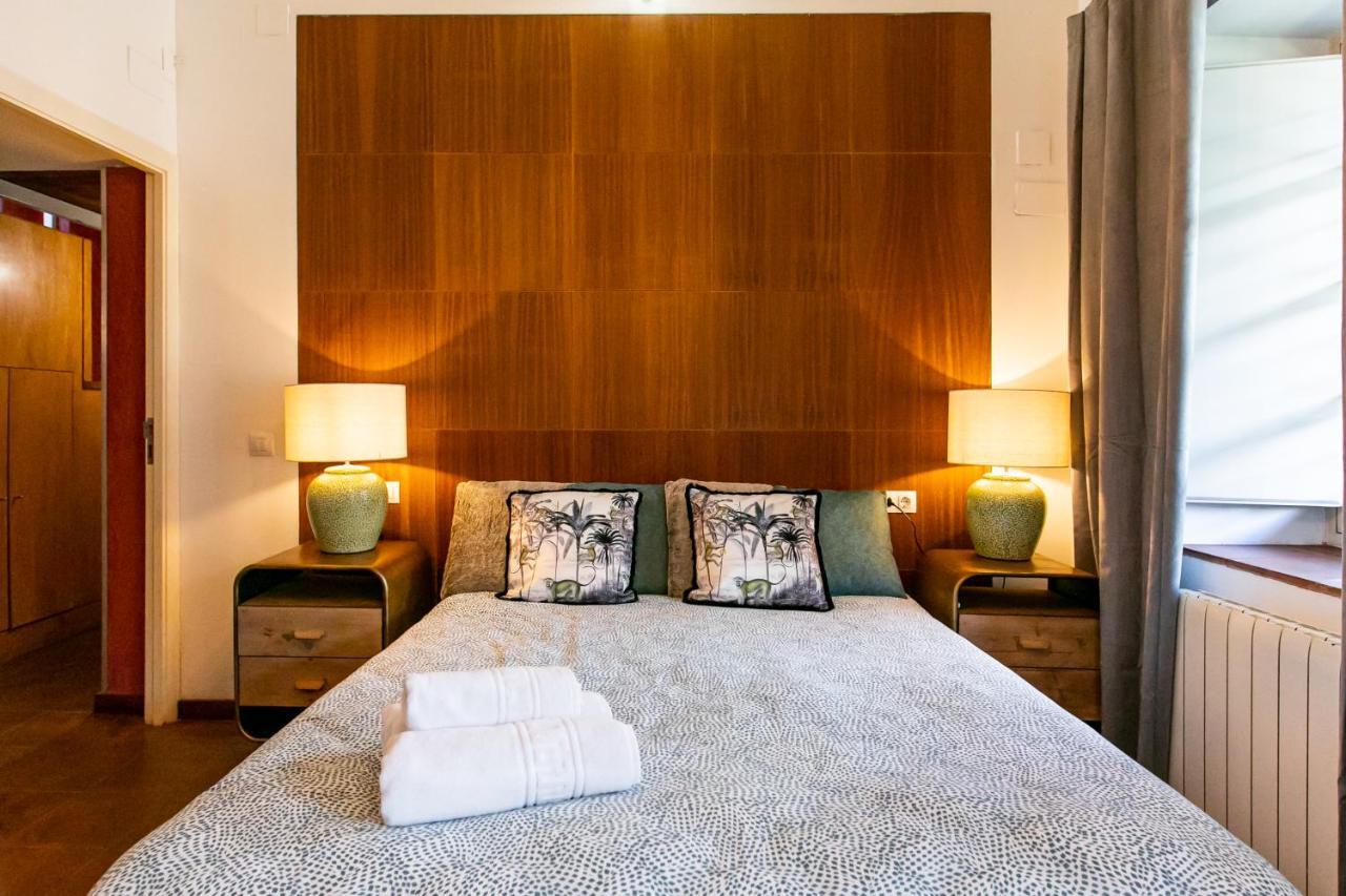Apartamento 3 Dormitorios En Calle San Vicente. Siviglia Esterno foto