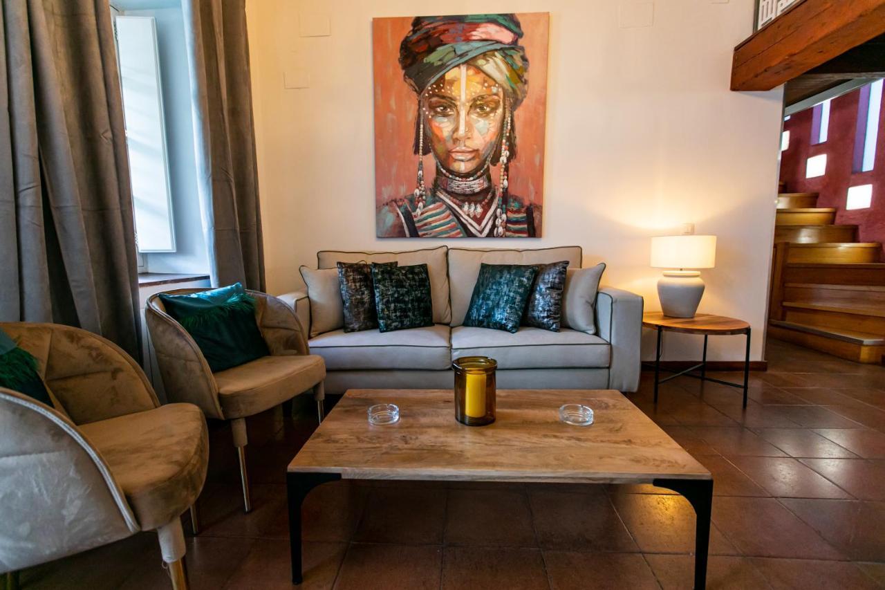 Apartamento 3 Dormitorios En Calle San Vicente. Siviglia Esterno foto