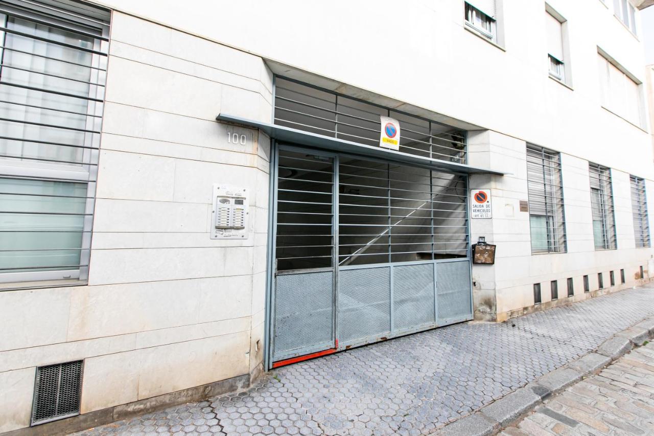 Apartamento 3 Dormitorios En Calle San Vicente. Siviglia Esterno foto