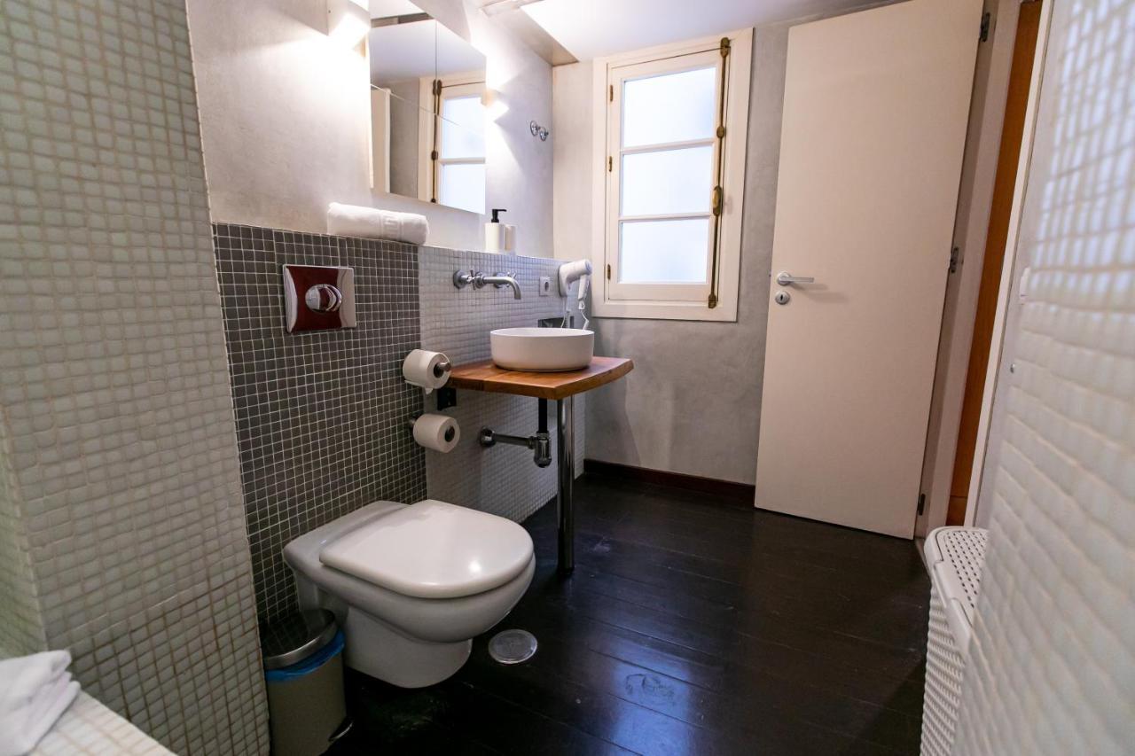 Apartamento 3 Dormitorios En Calle San Vicente. Siviglia Esterno foto