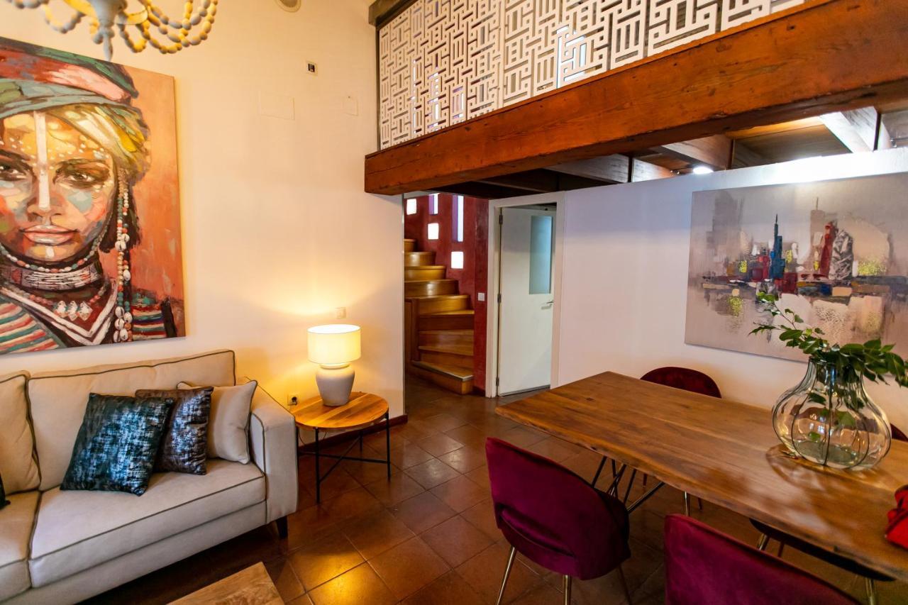 Apartamento 3 Dormitorios En Calle San Vicente. Siviglia Esterno foto