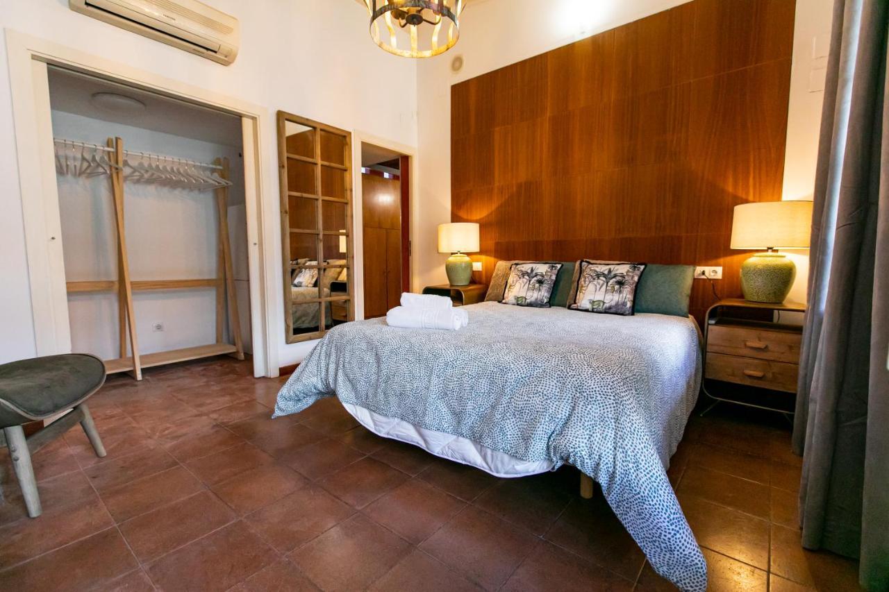 Apartamento 3 Dormitorios En Calle San Vicente. Siviglia Esterno foto